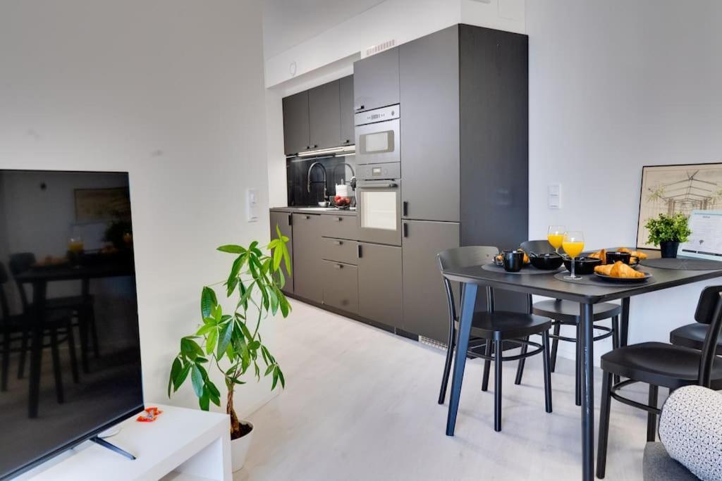 Best Location In Tampere! Modern City Apartment, 2Rooms, Kitchen And Balcony Exteriör bild