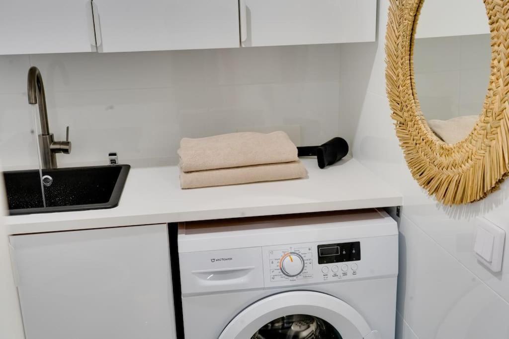 Best Location In Tampere! Modern City Apartment, 2Rooms, Kitchen And Balcony Exteriör bild
