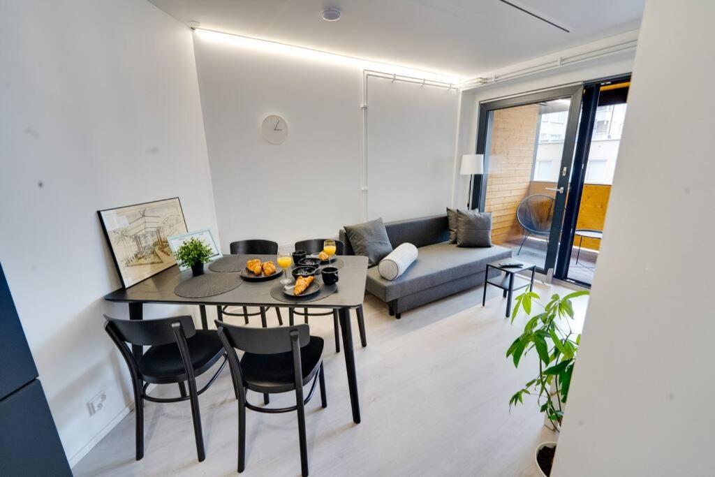 Best Location In Tampere! Modern City Apartment, 2Rooms, Kitchen And Balcony Exteriör bild